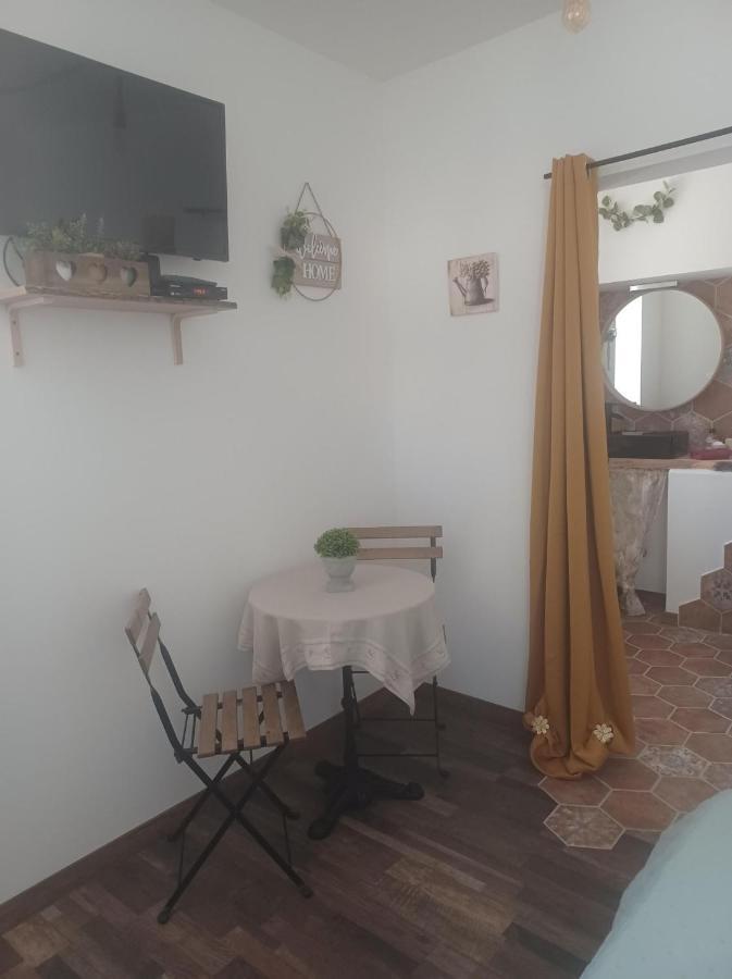 Chambre D'Hote Au Jardin Le Clos Des Vins D'Anges Saint-Pierre-des-Champs ภายนอก รูปภาพ